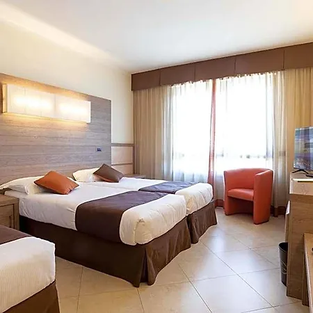 Nilhotel Hotell 4*