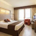 Nilhotel Hotel 4*