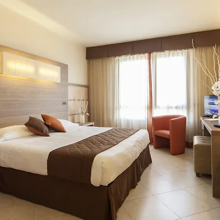 Nilhotel Hotel 4*