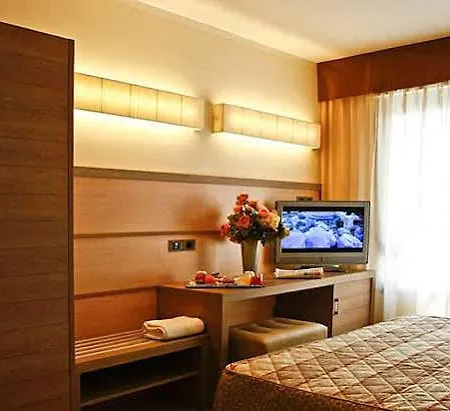 Nilhotel Hotell 4*